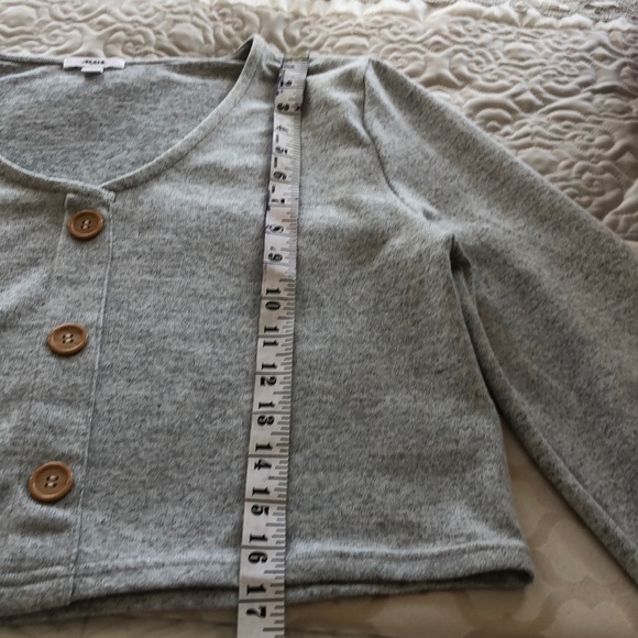 5/25🌻Super soft cozy Ardene long sleeve crop top M - Picture 4 of 5